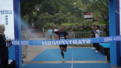 Race photo from KEMLU RUN 2025