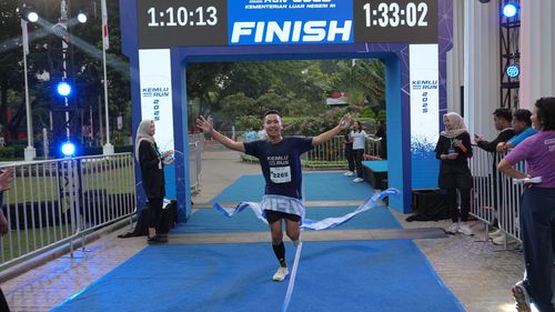 Race photo from KEMLU RUN 2025
