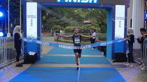 Race photo from KEMLU RUN 2025