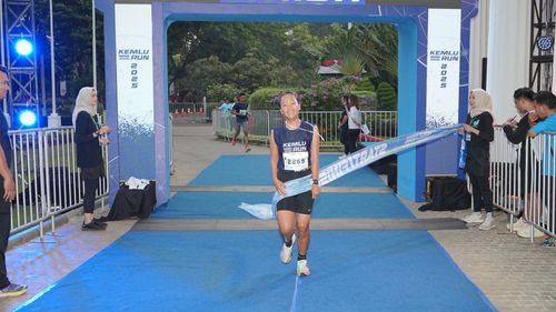 Race photo from KEMLU RUN 2025