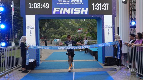 Race photo from KEMLU RUN 2025