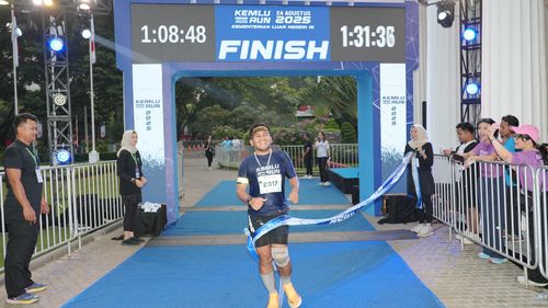 Race photo from KEMLU RUN 2025