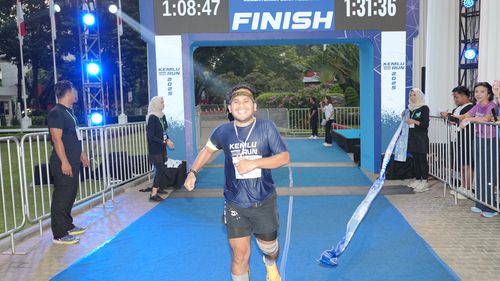Race photo from KEMLU RUN 2025