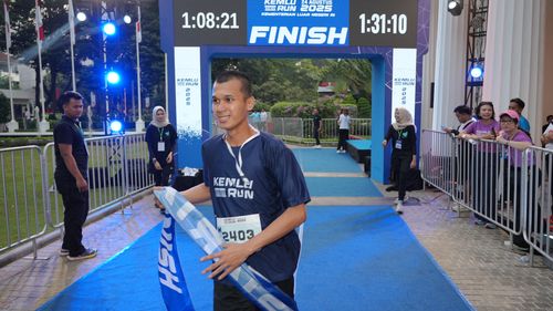 Race photo from KEMLU RUN 2025