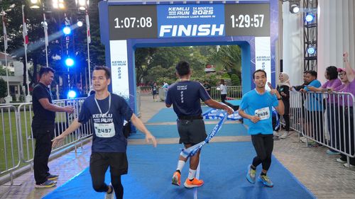 Race photo from KEMLU RUN 2025