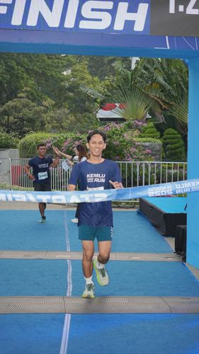 Race photo from KEMLU RUN 2025