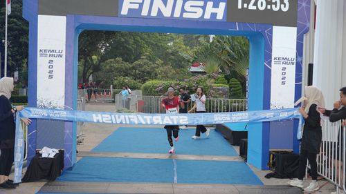 Race photo from KEMLU RUN 2025