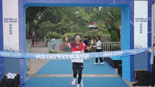 Race photo from KEMLU RUN 2025