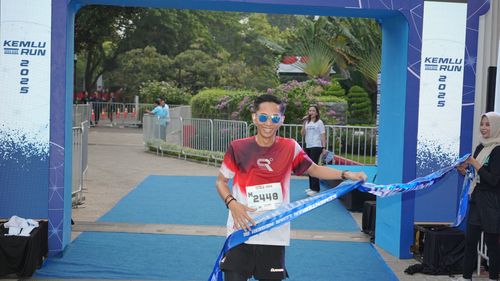 Race photo from KEMLU RUN 2025