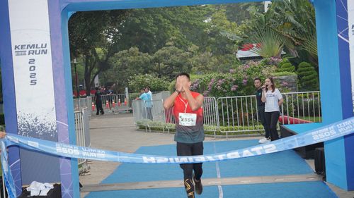 Race photo from KEMLU RUN 2025