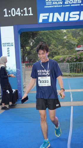 Race photo from KEMLU RUN 2025