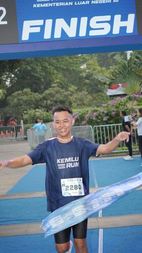 Race photo from KEMLU RUN 2025