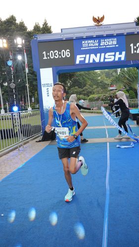 Race photo from KEMLU RUN 2025