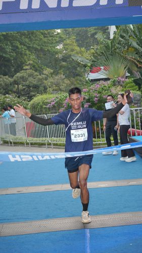 Race photo from KEMLU RUN 2025
