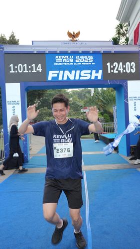 Race photo from KEMLU RUN 2025