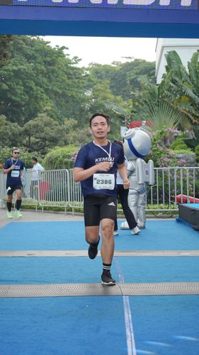 Race photo from KEMLU RUN 2025