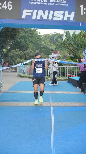 Race photo from KEMLU RUN 2025