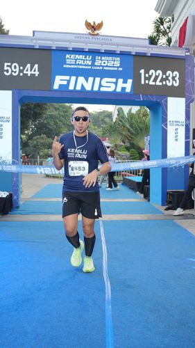 Race photo from KEMLU RUN 2025