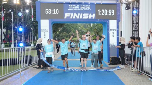 Race photo from KEMLU RUN 2025