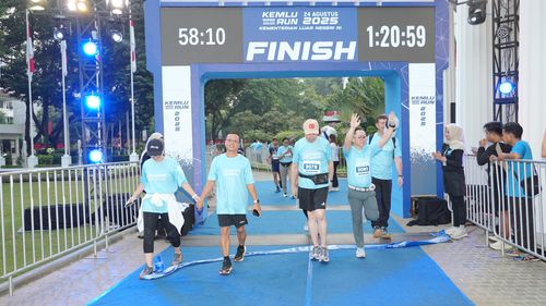 Race photo from KEMLU RUN 2025