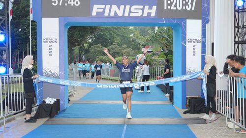 Race photo from KEMLU RUN 2025