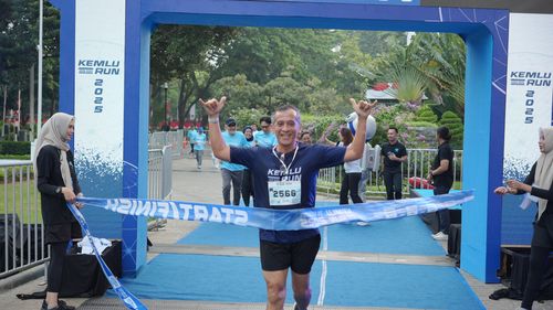 Race photo from KEMLU RUN 2025