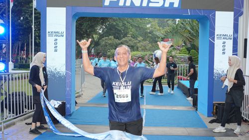 Race photo from KEMLU RUN 2025