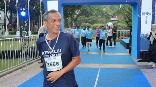 Race photo from KEMLU RUN 2025
