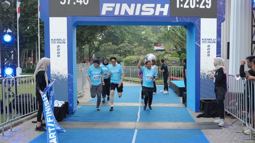 Race photo from KEMLU RUN 2025