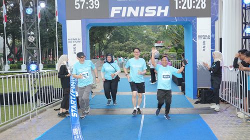 Race photo from KEMLU RUN 2025