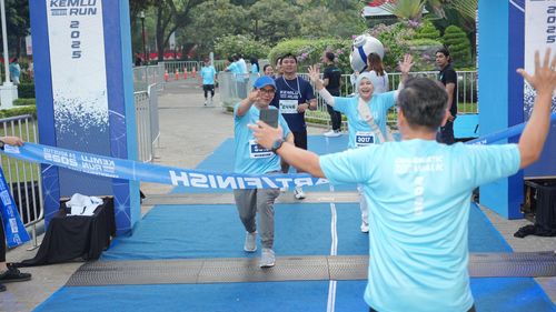 Race photo from KEMLU RUN 2025