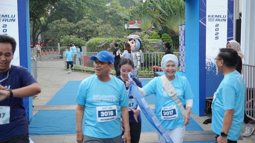 Race photo from KEMLU RUN 2025