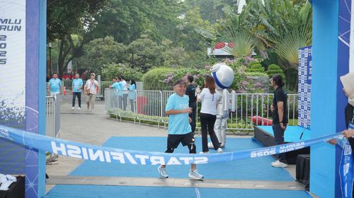 Race photo from KEMLU RUN 2025