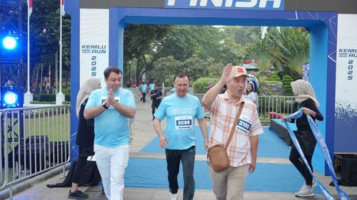 Race photo from KEMLU RUN 2025