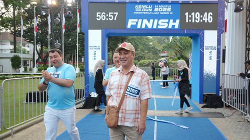 Race photo from KEMLU RUN 2025