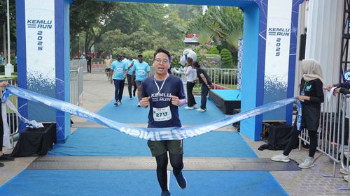 Race photo from KEMLU RUN 2025