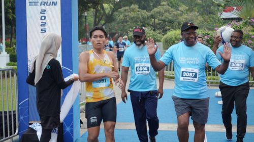 Race photo from KEMLU RUN 2025