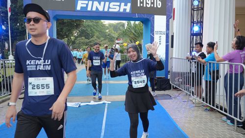 Race photo from KEMLU RUN 2025