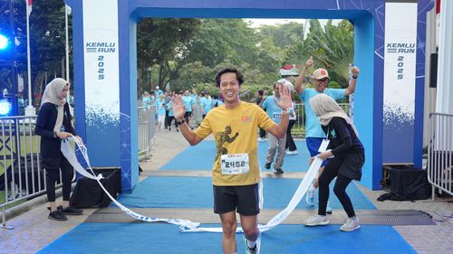 Race photo from KEMLU RUN 2025