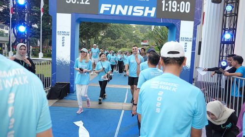 Race photo from KEMLU RUN 2025