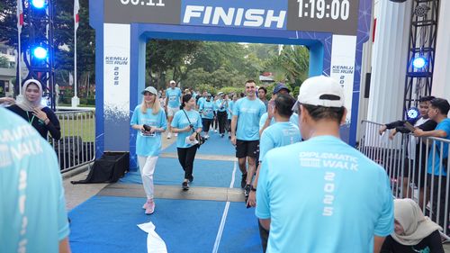 Race photo from KEMLU RUN 2025