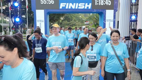 Race photo from KEMLU RUN 2025