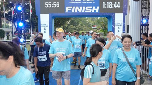 Race photo from KEMLU RUN 2025
