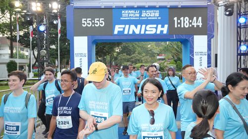 Race photo from KEMLU RUN 2025