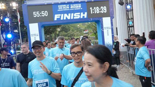 Race photo from KEMLU RUN 2025