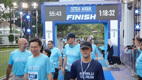 Race photo from KEMLU RUN 2025