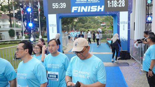 Race photo from KEMLU RUN 2025