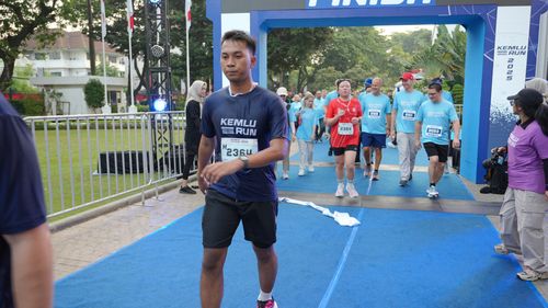 Race photo from KEMLU RUN 2025
