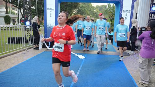 Race photo from KEMLU RUN 2025