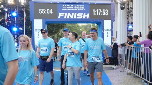 Race photo from KEMLU RUN 2025